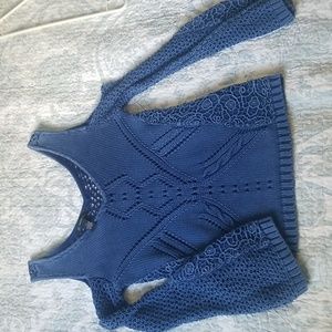 Cold shoulder sweater with lace by Inc